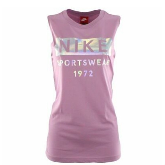 Nike Tops - Nike women’s small tank top